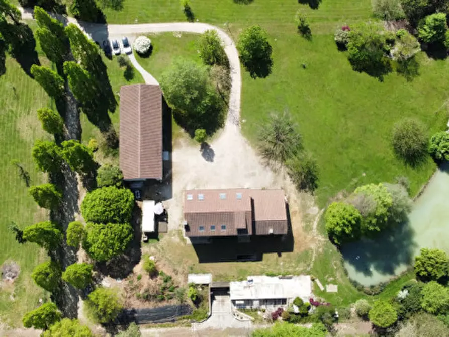 Immagine 1 di Villa in vendita  in Via Cendrole 19/c a Riese Pio x