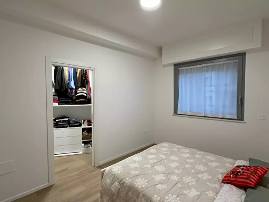 Immagine 13 di Appartamento in vendita  in Piazza della Libertà a Ancona