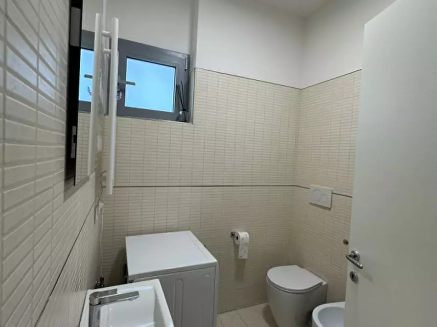 Immagine 17 di Appartamento in vendita  in Piazza della Libertà a Ancona