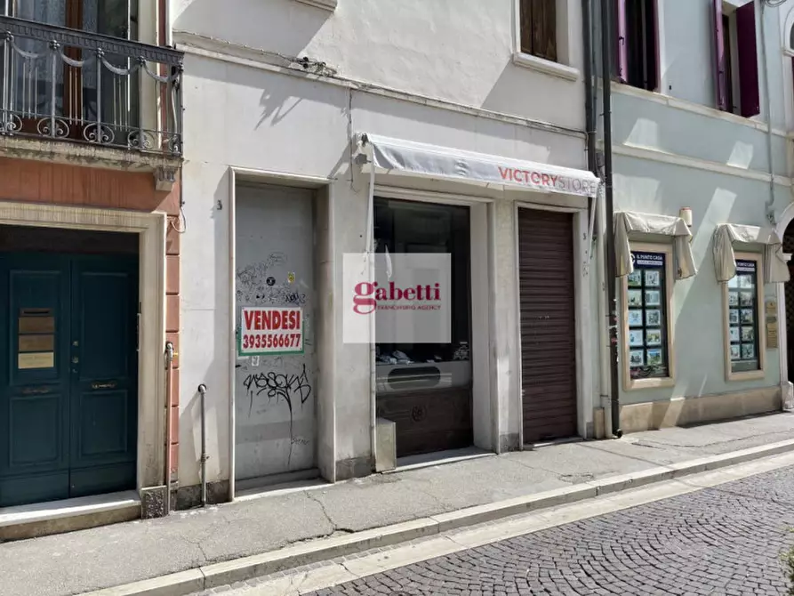 Immagine 3 di Palazzo in vendita  in VIA X LUGLIO a Rovigo
