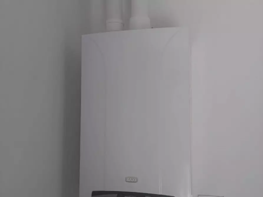 Immagine 20 di Casa bifamiliare in vendita  in Bottrighe, Via Umberto Maddalena a Adria