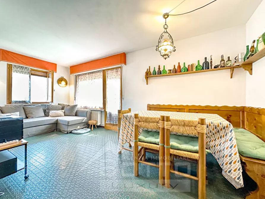 Immagine 2 di Appartamento in vendita  in via Roma a Pila