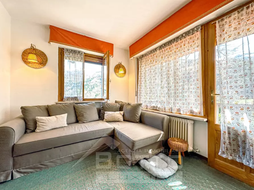 Immagine 3 di Appartamento in vendita  in via Roma a Pila