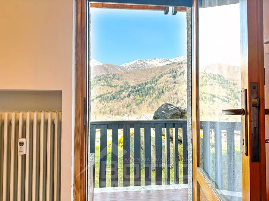 Immagine 16 di Appartamento in vendita  in via Roma a Pila