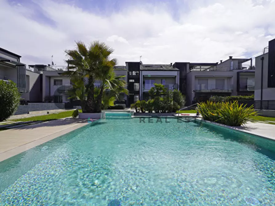 Immagine 5 di Appartamento in vendita  in Via Pastore 3 a Peschiera Del Garda