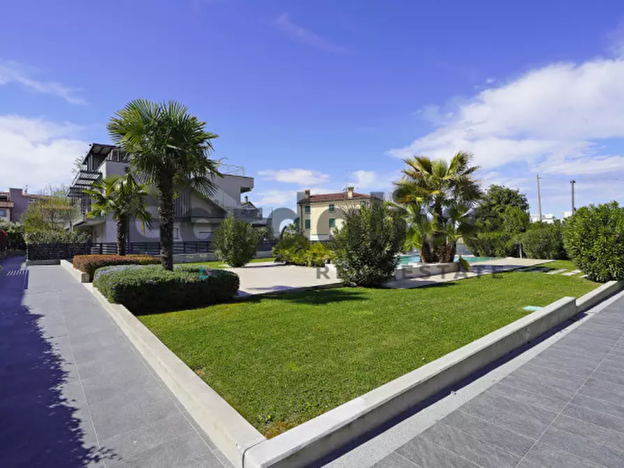 Immagine 6 di Appartamento in vendita  in Via Pastore 3 a Peschiera Del Garda