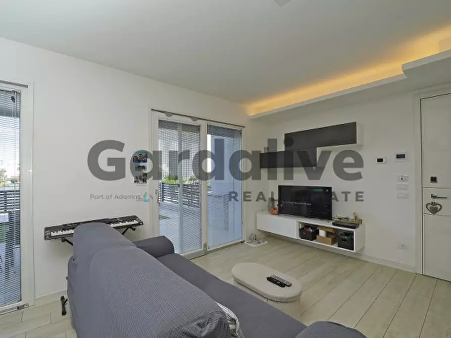 Immagine 9 di Appartamento in vendita  in Via Pastore 3 a Peschiera Del Garda