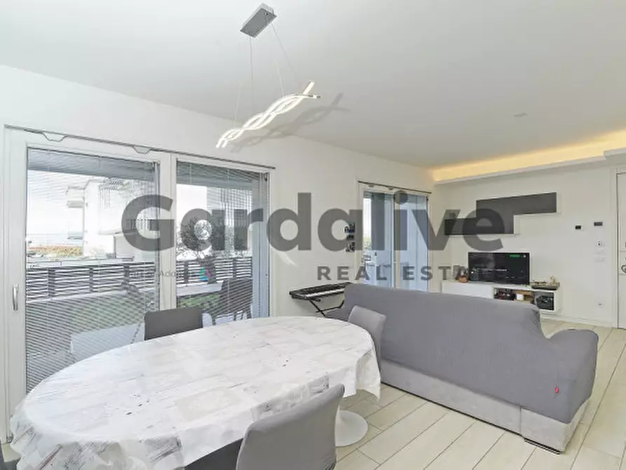 Immagine 10 di Appartamento in vendita  in Via Pastore 3 a Peschiera Del Garda