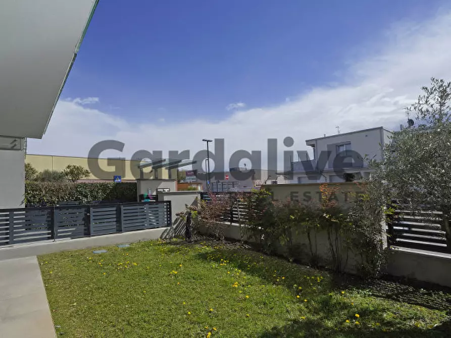 Immagine 14 di Appartamento in vendita  in Via Pastore 3 a Peschiera Del Garda