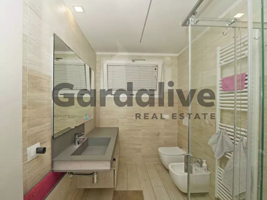 Immagine 18 di Appartamento in vendita  in Via Pastore 3 a Peschiera Del Garda