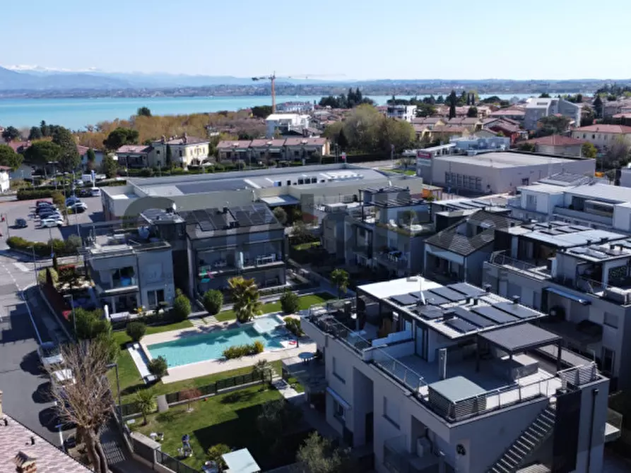 Immagine 24 di Appartamento in vendita  in Via Pastore 3 a Peschiera Del Garda