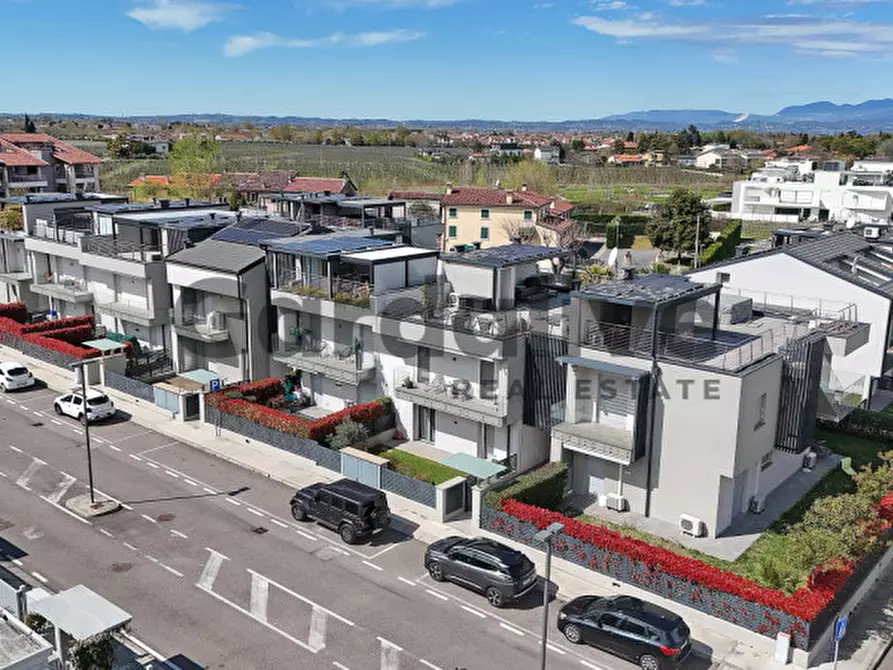 Immagine 25 di Appartamento in vendita  in Via Pastore 3 a Peschiera Del Garda