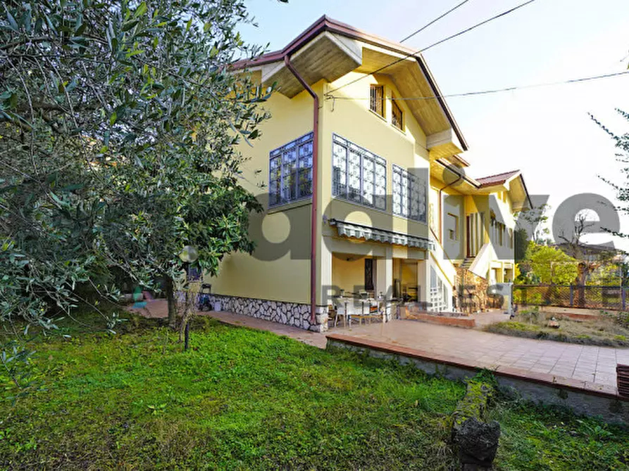 casa indipendente in vendita a Peschiera del Garda