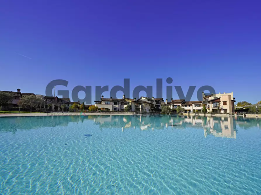 Immagine 2 di Appartamento in vendita  in Localià Sermana 1 Peschiera del garda a Peschiera Del Garda