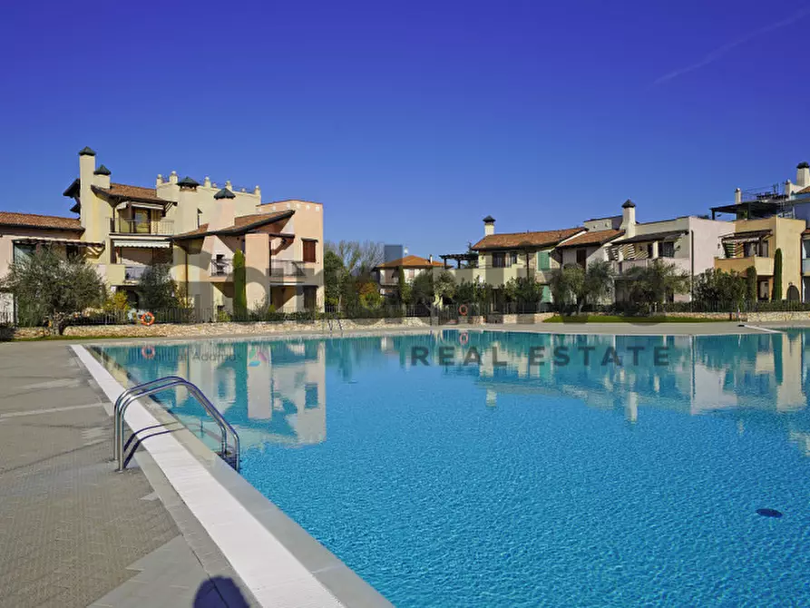 Immagine 5 di Appartamento in vendita  in Localià Sermana 1 Peschiera del garda a Peschiera Del Garda