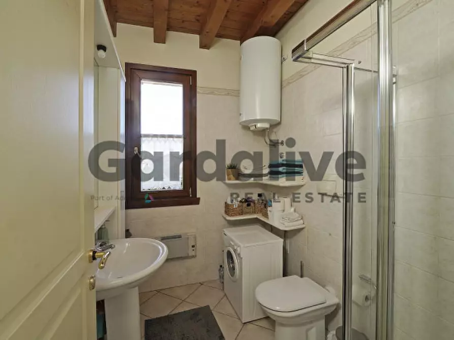 Immagine 17 di Appartamento in vendita  in Località Sermana a Peschiera Del Garda