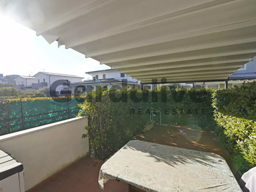 Immagine 11 di Villa in vendita  in località Bertoletta a Peschiera Del Garda