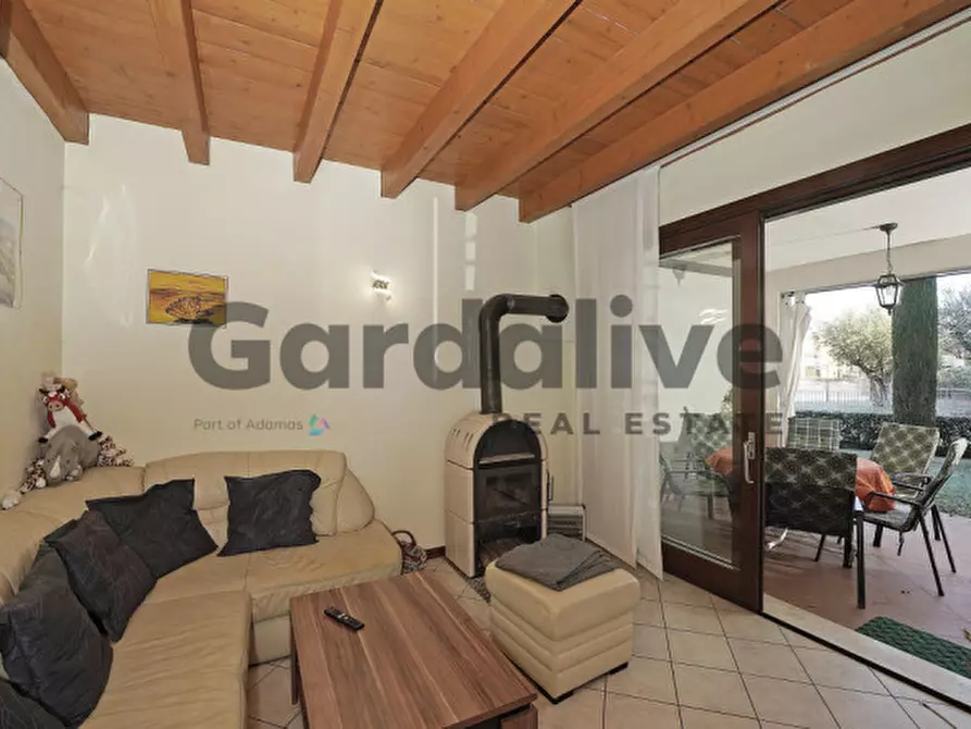 Immagine 4 di Villetta a schiera in vendita  in Località Bassana a Peschiera Del Garda