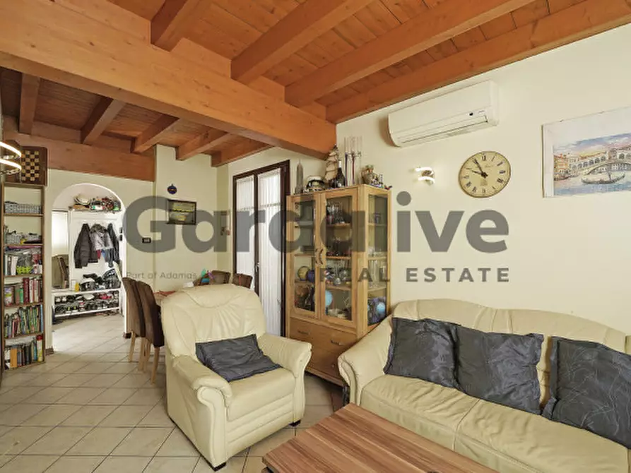 Immagine 10 di Villetta a schiera in vendita  in Località Bassana a Peschiera Del Garda