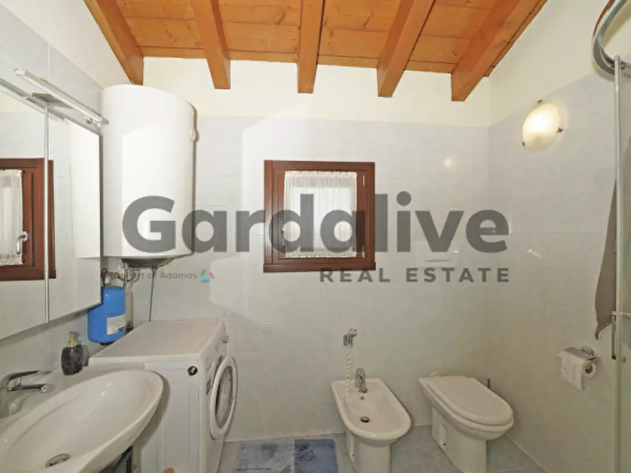 Immagine 17 di Villetta a schiera in vendita  in Località Bassana a Peschiera Del Garda