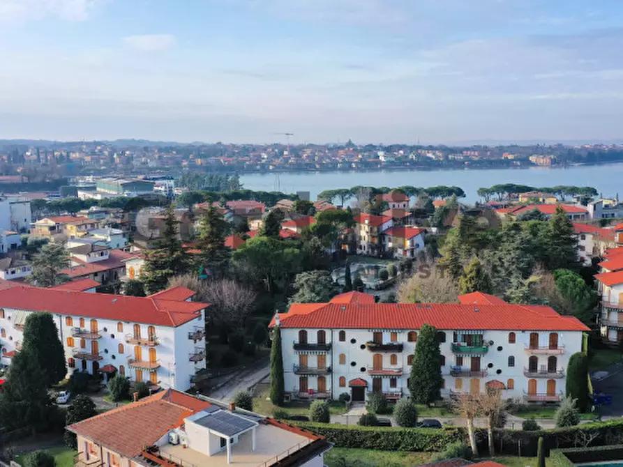 Immagine 5 di Appartamento in vendita  in Via Benaco 34 a Peschiera Del Garda