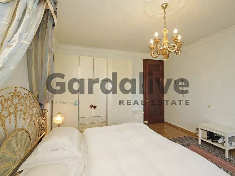 Immagine 20 di Villa in vendita  in Via Miralago 12 a Peschiera Del Garda