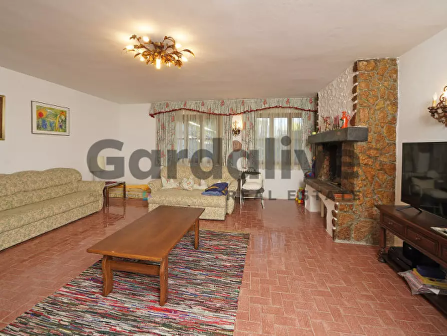 Immagine 24 di Villa in vendita  in Via Miralago 12 a Peschiera Del Garda