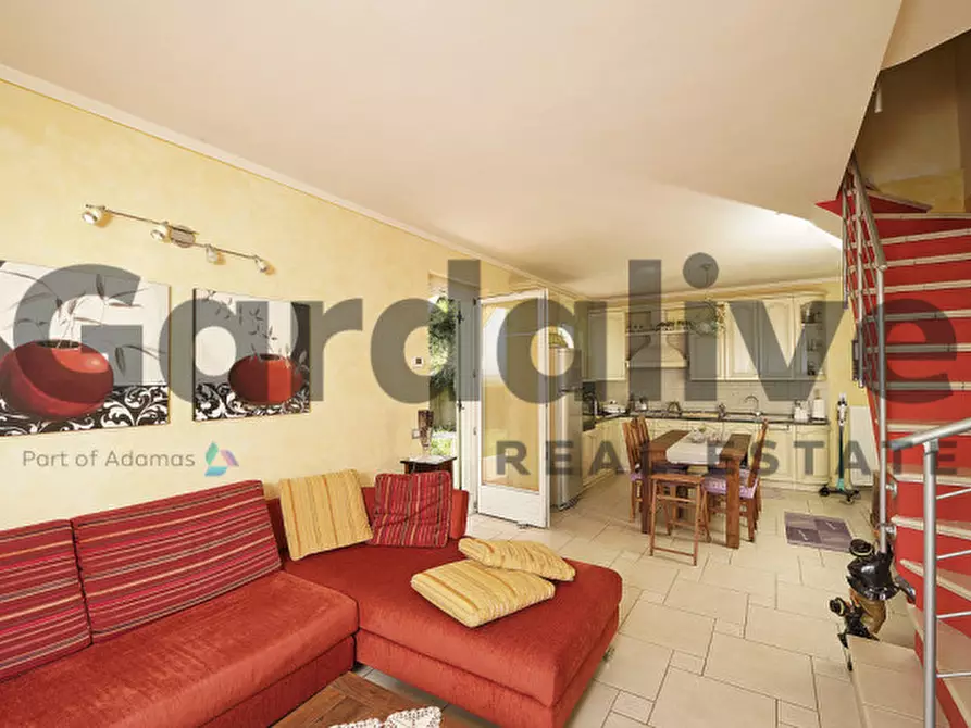 Immagine 8 di Villa in vendita  in via Tevere 1 a Peschiera Del Garda