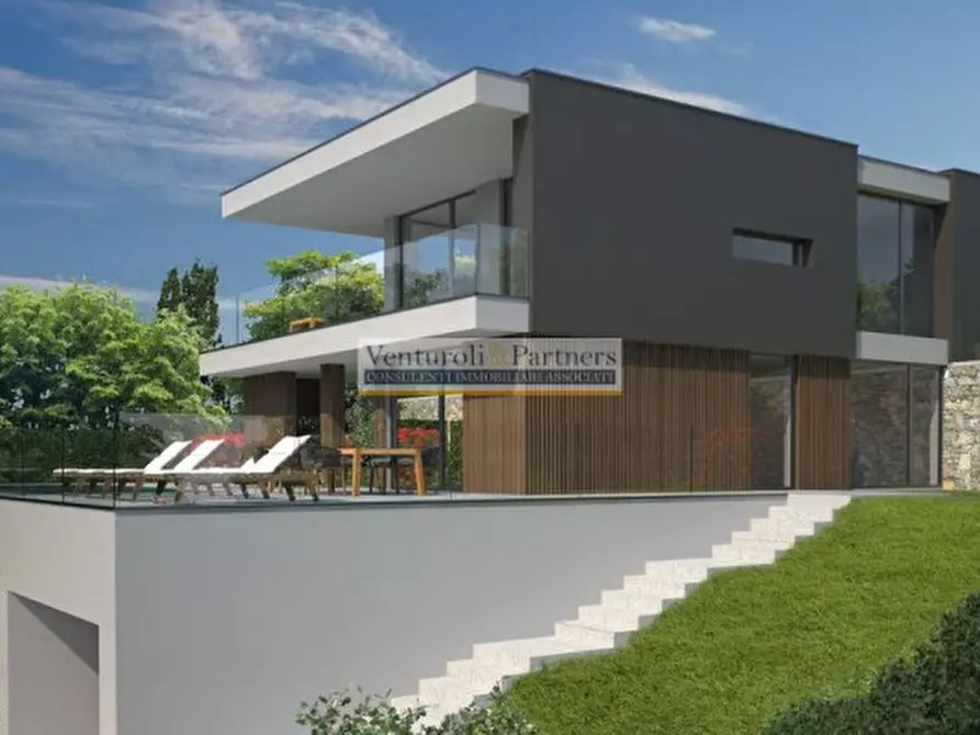 Immagine 5 di Villa in vendita  in via belvedere a Lonato del Garda