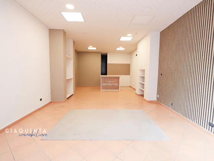 Immagine 1 di Negozio in affitto  in Via Giuseppe Garibaldi n 216 a Palagonia