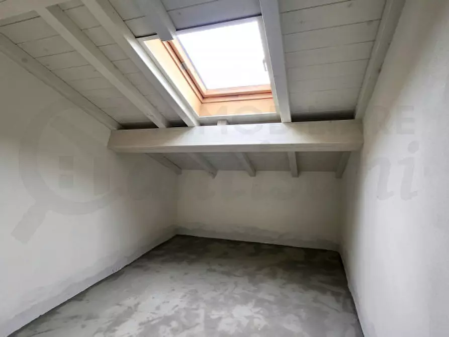 Immagine 10 di Villa in vendita  in viale Colombo a Fucecchio