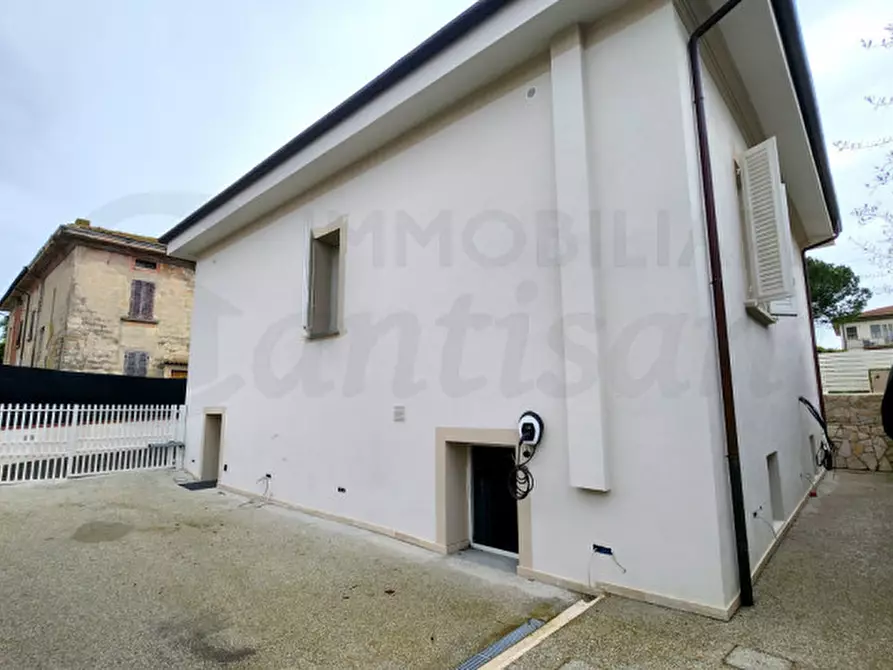 Immagine 14 di Villa in vendita  in viale Colombo a Fucecchio