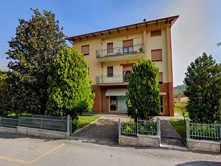 Immagine 1 di Appartamento in vendita  in via Insorti Ungheresi a Acqualagna