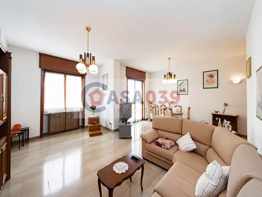 Immagine 3 di Appartamento in vendita  in VIA CAVALLOTTI  151 a Monza