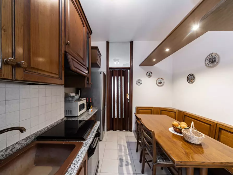 Immagine 7 di Appartamento in vendita  in VIA CAVALLOTTI  151 a Monza