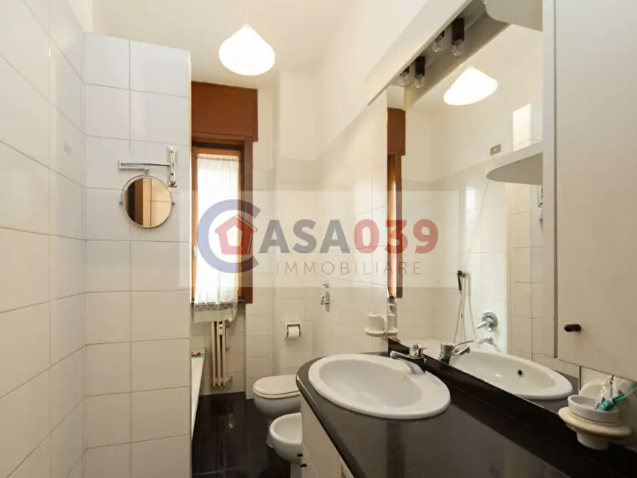 Immagine 6 di Appartamento in vendita  in VIA CAVALLOTTI  151 a Monza