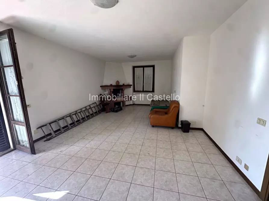 Immagine 4 di Casa indipendente in vendita  in Via Denzlingen a Città Della Pieve