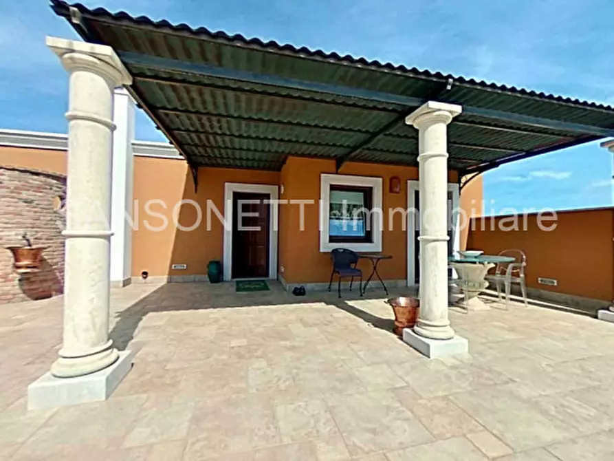 Immagine 28 di Palazzo in vendita  in NIKA a Fasano