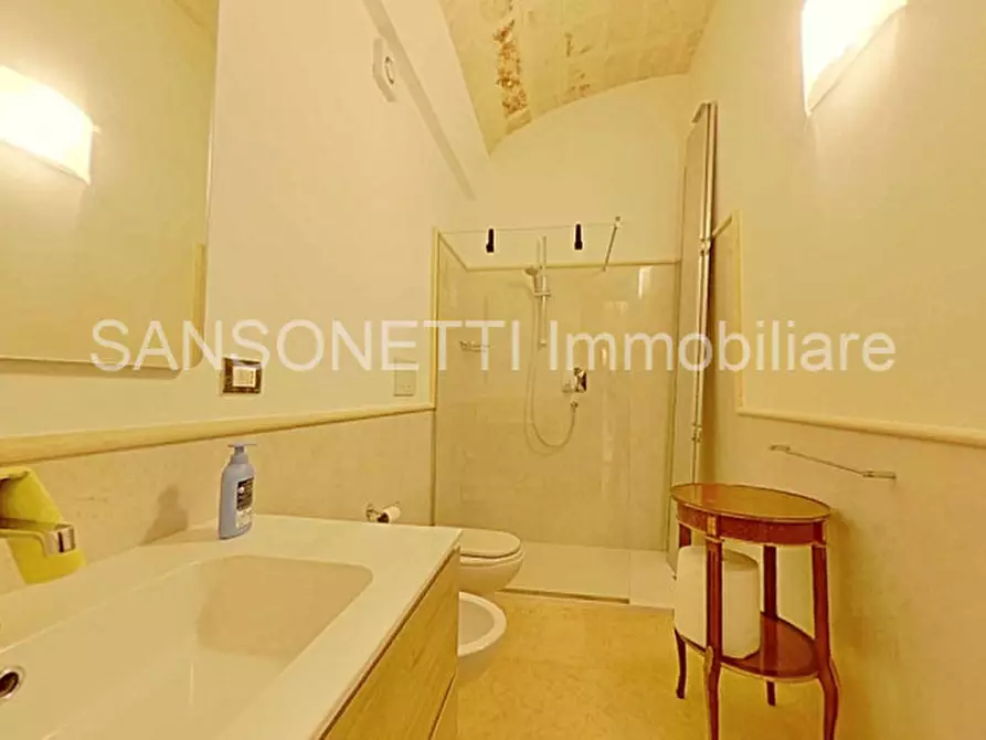 Immagine 33 di Palazzo in vendita  in NIKA a Fasano