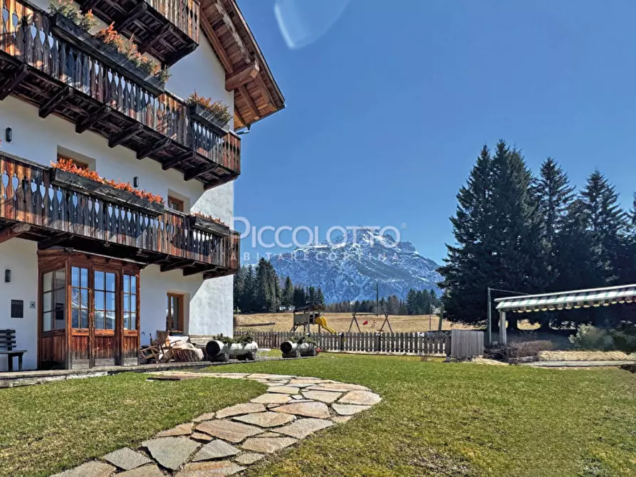 Immagine 2 di Appartamento in vendita  in Località Cademai a Cortina D'ampezzo