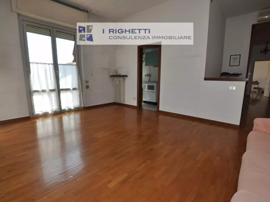 Immagine 1 di Appartamento in vendita  in Via Longhena a Verona