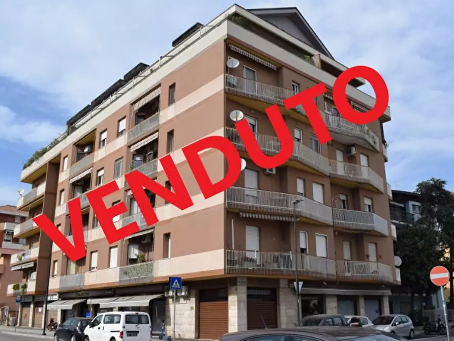 Immagine 1 di Appartamento in vendita  in Via Solferino a Pescara