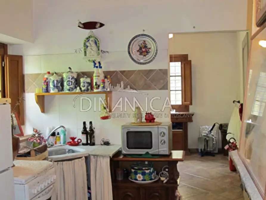 Immagine 40 di Rustico / casale in vendita  a Montecatini Terme