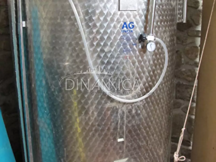 Immagine 49 di Rustico / casale in vendita  a Montecatini Terme