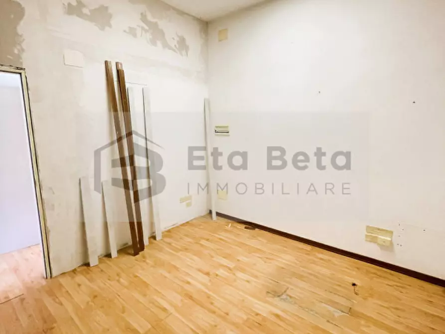 Immagine 5 di Negozio in vendita  in Via Castellana a Martellago