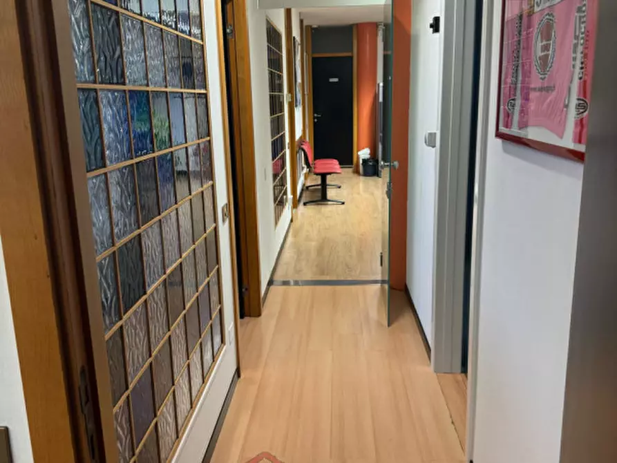 Immagine 4 di Ufficio in affitto  in Via Venezia a Padova