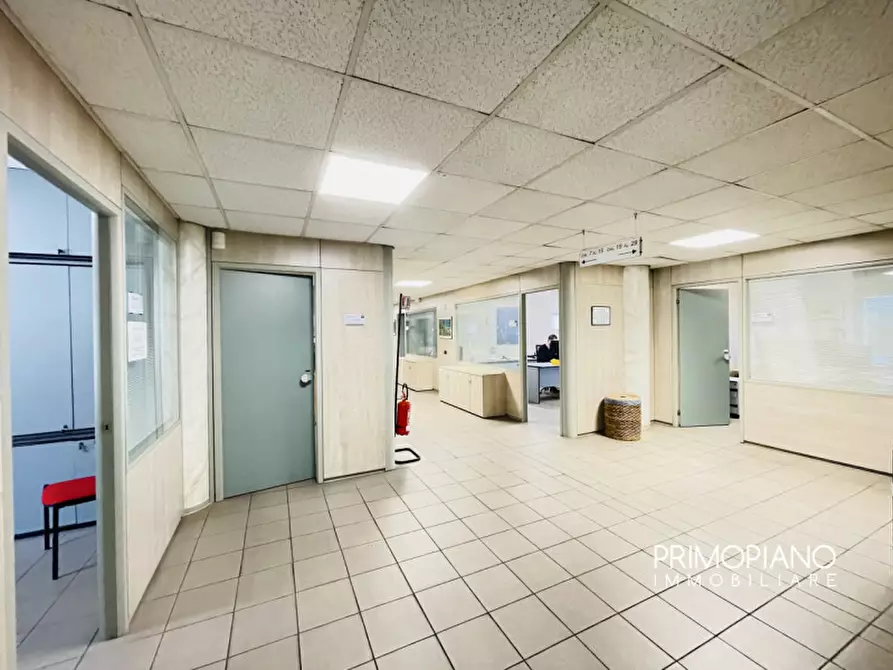 Immagine 4 di Ufficio in vendita  in Via Ezio Maccani a Trento