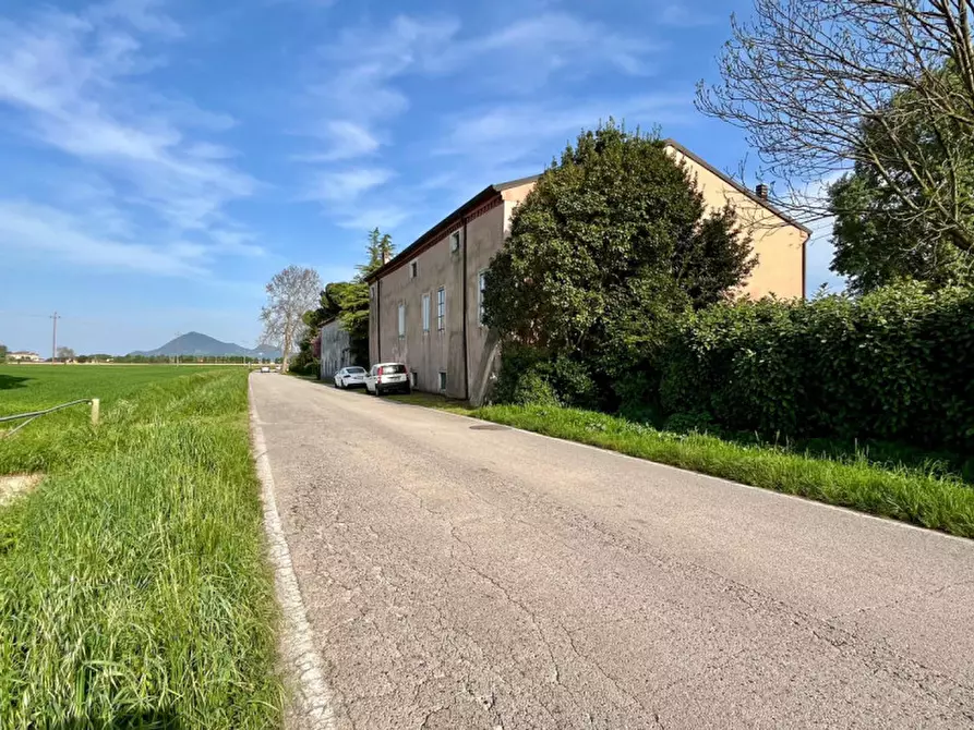 Immagine 51 di Rustico / casale in vendita  in Via Albarella, 31 a Campiglia Dei Berici