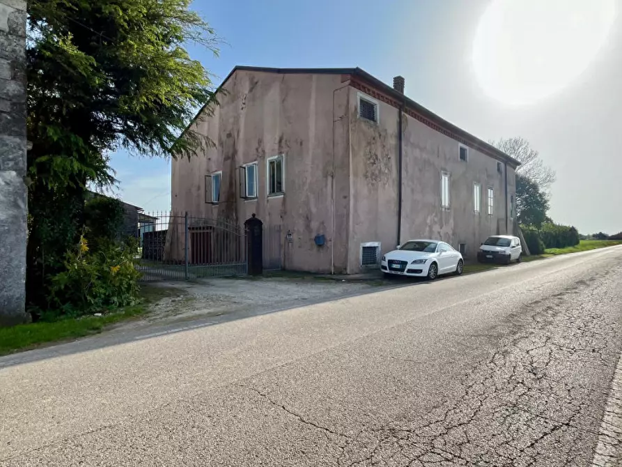 Immagine 52 di Rustico / casale in vendita  in Via Albarella, 31 a Campiglia Dei Berici