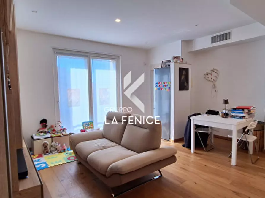 Immagine 9 di Appartamento in vendita  in via Sabotino a Locorotondo